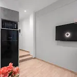 Vackhou Living & Apartments, Nilie Hospitality Mgmt