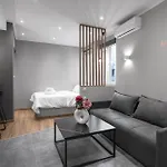 Vackhou Living & Apartments, Nilie Hospitality Mgmt