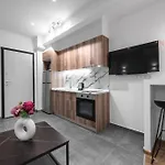 Vackhou Living & Apartments, Nilie Hospitality Mgmt
