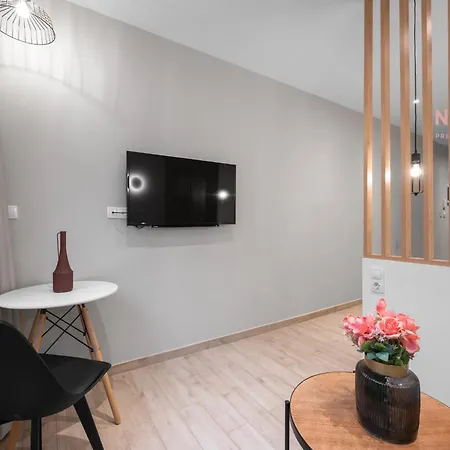 Vackhou Living & Apartments, Nilie Hospitality Mgmt Θεσσαλονίκη