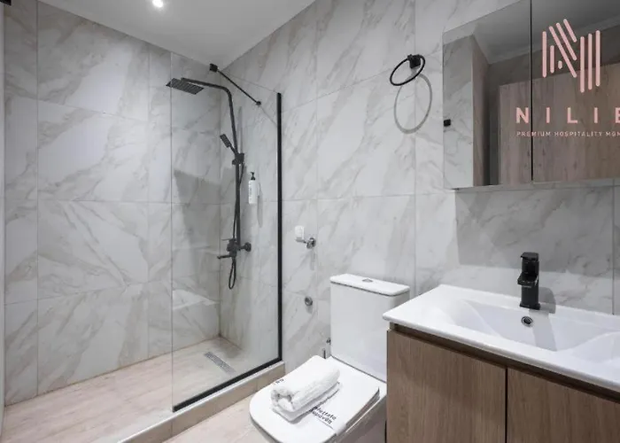 Vackhou Living & Apartments, Nilie Hospitality Mgmt